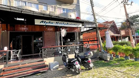 Alpha Hostel Cafe&Bar