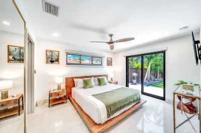 Oasis Heated Pool+Hot Tub! Wilton Drive & Beach!