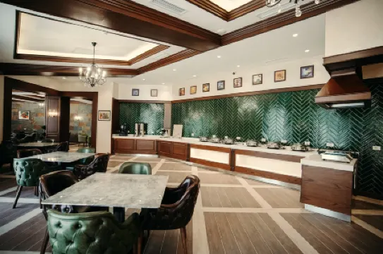 Hill Chalet Hotel & Resort