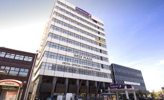 Premier Inn West Bromwich Town Centre (New Square)