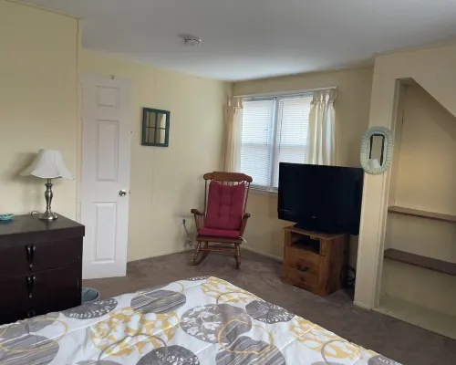2nd floor of duplex. Bay view, sunsets, beach, activities. Great family getaway! Hotels in Ship Bottom