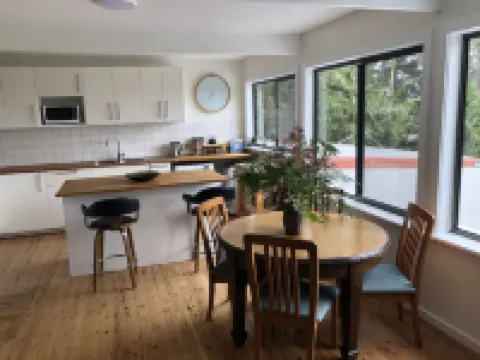 Kali Cottage between the Sea and the Ridge