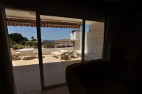 Quiet terrace apartment with a dream view