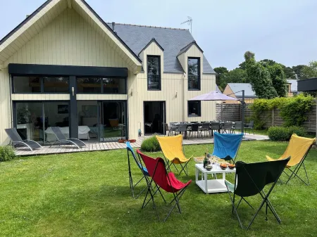 Logeo Eco-Villa.  Presqu'île de Rhuys - Gulf of Morbihan Отели рядом с достопримечательностью «Gulf of Morbihan»