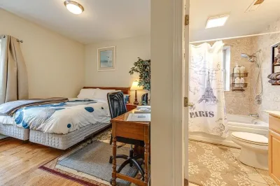 The Cozy Nest: King Bed in Quiet and Safe Condo by McCormick Place and Midway! Các khách sạn ở 