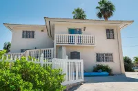 GREAT FISHING RIGHT OFF THE DOCK! KEY COLONY BEACH