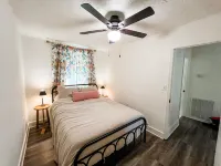 Get off-grid at lakefront Cabin at Sawmill Branch
