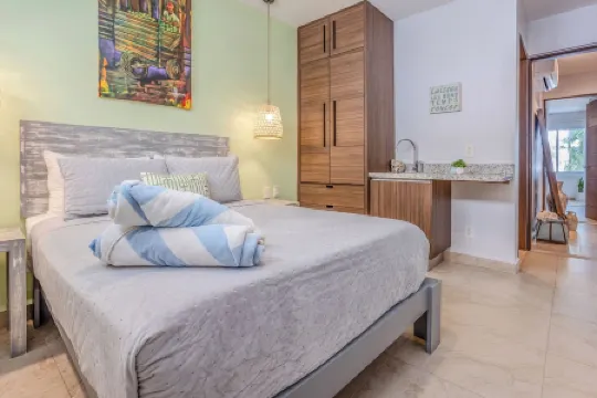 Luxury Maya Riviera Akumal Jungle Retreat 2 BR - Pool - Balcony - Gated Resort