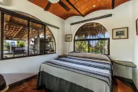 Buen Tiempo Guayabitos    4 a 18 personas