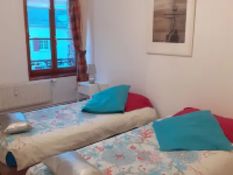 Apartment with parking in the medieval city, 100 m from the quay, shops. 索姆河畔聖瓦萊里酒店