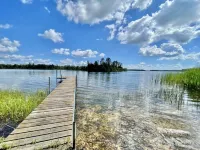Lakefront Cabin with tons of trails!