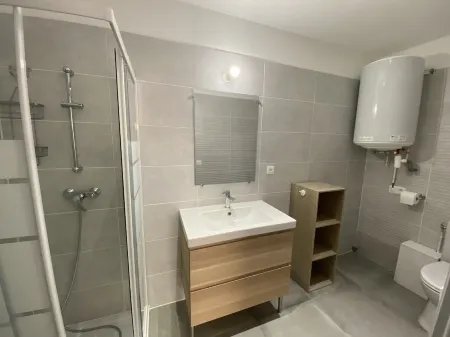 Presqu'île de Giens, New studio "La Redonne Отели в г. Giens