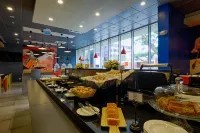Ibis Trujillo - breakfast