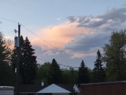 Modern - 4 Bedroom - Pool Table- No Chores - No Contact Check In-