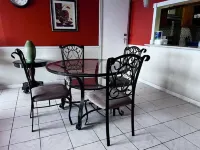 Appealing 3 bedroom with Pool, Balcony and Scenic View, Kingston Waterfront.