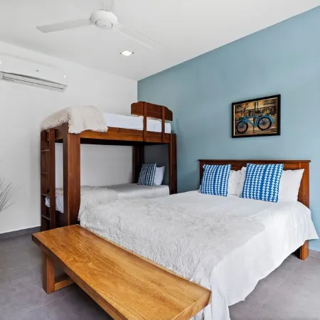 Charming 4-bedroom house with Private pool, Walking distance to the beach.