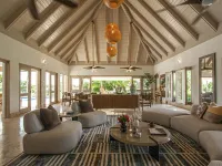 ATTRACTIVE RATES JUST REMODELED  - Near Beach 4 BD Amazing Golf View Villa Hotels in La Romana