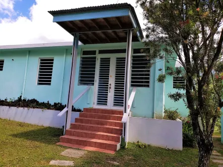 Private House located in El Yunque Rain Forest Отели в г. Rio Blanco