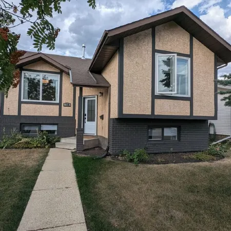 Peaceful and Inviting 4 Bedroom Bilevel House
