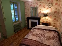 Charming Farm Stay – 16 Guests – Suisse Normande Hotels in Clecy