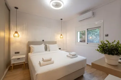 The Secret Garden Stay Hotels near MelinaMay