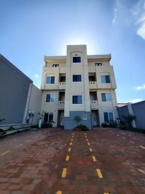 Spacious & modern 1 bedroom apartment by the bullring