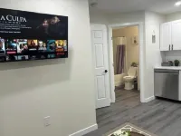 Guest Suite - Cozy Crib 리자이나 호텔