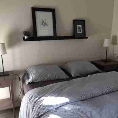 A Roof Top Beautiful Apartment with Sun Bathing Porch, No Elevator. Rooms