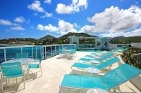 Newly Renovated Luxury Ocean Front Condo* Stunning Lighthouse Escape!