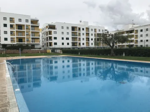 Armação House w / Air Conditioning, Parking, WI FI