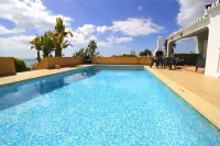 Detached Villa with 2 Bedrooms, Private Pool and special Panoramic Sea Views - Havudsigt