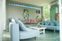 Hillside 2-bedroom villa Koh Tao with great view, pool, WiFi, AC