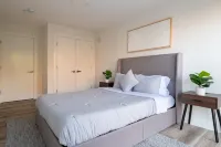 Luxury 2 Bedroom Furnished Apartment in Heart of Quincy Hotels in Quincy