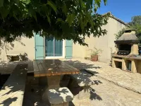 Villa with swimming pool. Near Pont du Gard, Uzès.