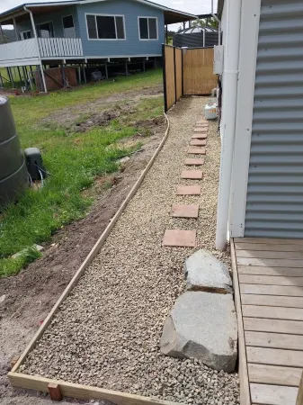 Watch the sunrise and set over the bay.Peaceful, central & dog friendly. Отели в г. Порт-Артур