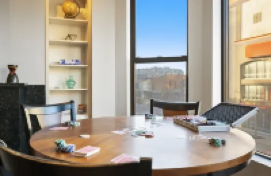 River North 3BR/2BA: HUGE, Parking, Center Chicago