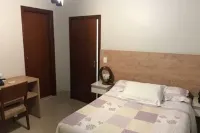 CHACARA ZANCHETTA HEATED SWIMMING POOL BEACH TENNIS WOOD-BURNING FIREPLACE AND ECOLOGY Hotels in Limeira