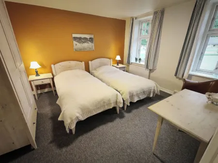 Aamølle Gæstgiveri Отели в г. Мариагер-фьорд