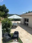 Appartement vue sur les Collines à 10 min de la mer