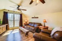 Cozy Lewisburg Getaway w/ Deck + Lake Access! - Apartments