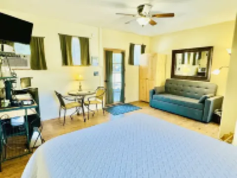 Mile High Ranch Hotels in Bisbee