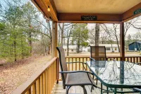 Norfork Lake Access: Cabin w/ Deck & Water View! - 3 étoiles