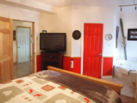 Our Valley View Bed & Breakfast Hotels in Clarington