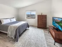 Bark And Bike Abode 3 Bedroom Home Hotels in Fruita