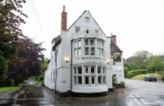 Woolpack Inn Hoteles en 