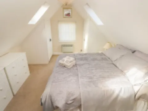 Ffau'r Ddraig Hotels in Llanelli