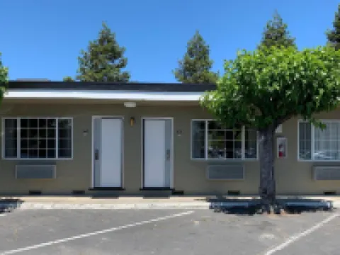 雷德伍德旅館 聖羅莎酒店