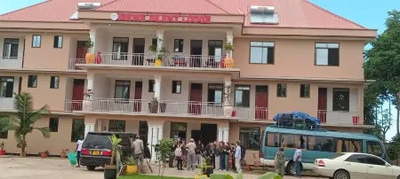 IREWE SILENT LODGE Отели в г. Arumeru