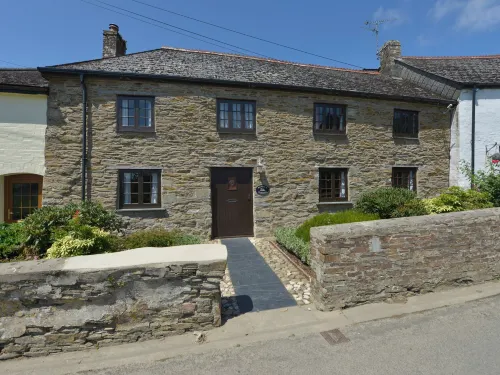 Samuels Cottage Hotels in Lanreath