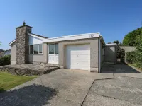 Ty Bedw Hotels in Llanfair-Mathafarn-Eithaf